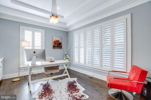 510 WALKER ST SW, Vienna, VA 22180