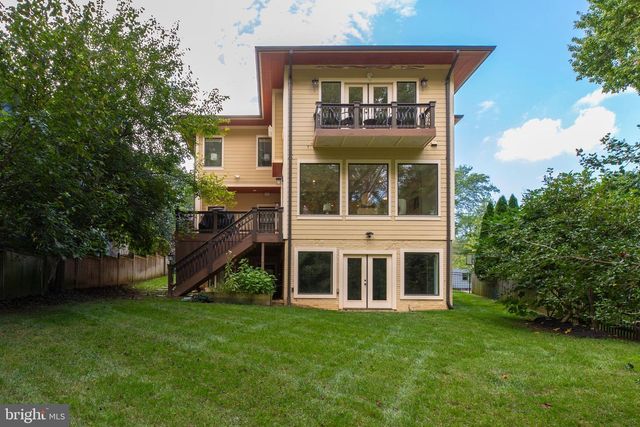 510 WALKER ST SW, Vienna, VA 22180