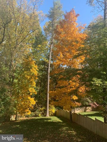 510 WALKER ST SW, Vienna, VA 22180