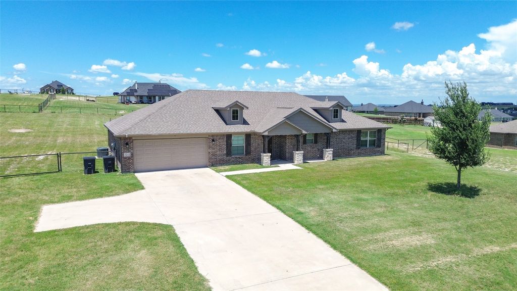 7211 Veal Station Road, Weatherford, TX 76085