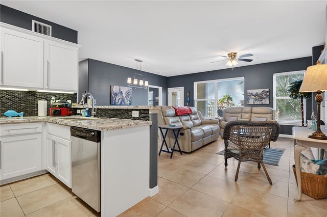 28 Sandollar C2, Rockport, TX 78382