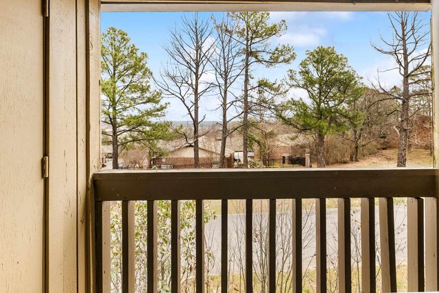 500 Green Mountain Circle, Little Rock, AR 72211