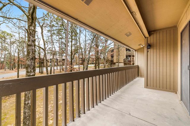 500 Green Mountain Circle, Little Rock, AR 72211