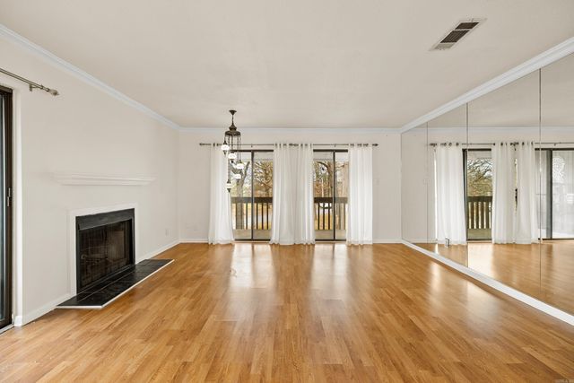 500 Green Mountain Circle, Little Rock, AR 72211