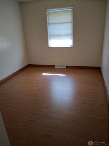 512 N Sherry Drive, Dayton, OH 45426