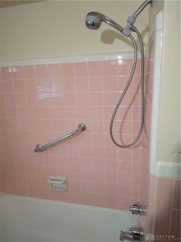 512 N Sherry Drive, Dayton, OH 45426