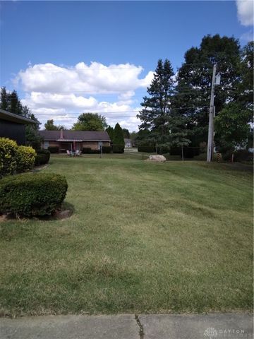 512 N Sherry Drive, Dayton, OH 45426