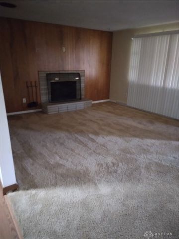 512 N Sherry Drive, Dayton, OH 45426