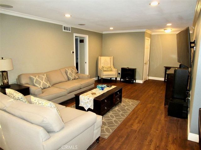 266 S Madison Avenue 106, Pasadena, CA 91101