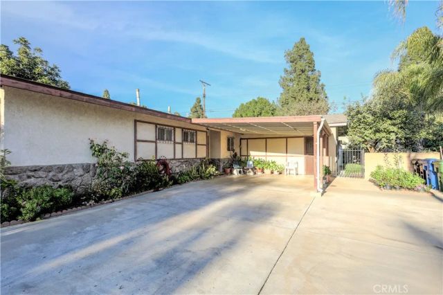 11474 Gladstone, Sylmar, CA 91342