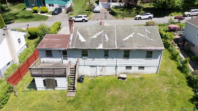 22 N Lawrence Avenue, Elmsford, NY 10523