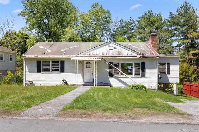 22 N Lawrence Avenue, Elmsford, NY 10523