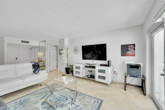 3410 Galt Ocean Drive 204N, Fort Lauderdale, FL 33308