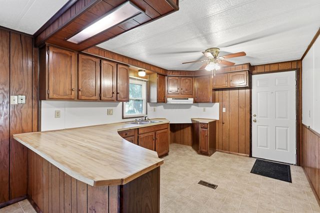 4748 Walker Street, Springfield, OH 45505