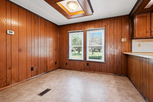4748 Walker Street, Springfield, OH 45505