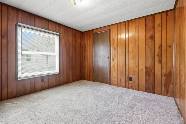 4748 Walker Street, Springfield, OH 45505