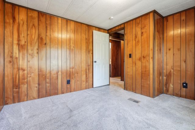 4748 Walker Street, Springfield, OH 45505