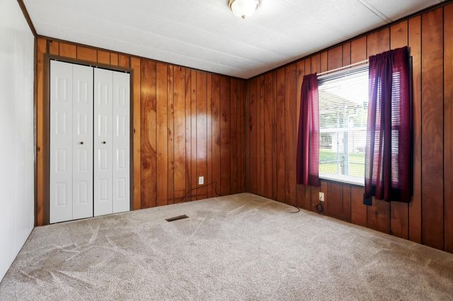 4748 Walker Street, Springfield, OH 45505
