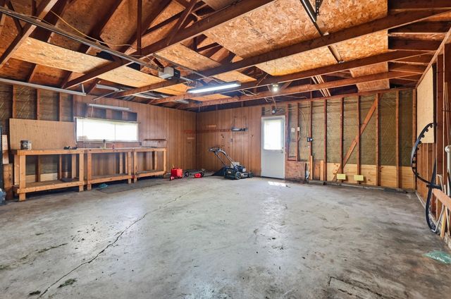 4748 Walker Street, Springfield, OH 45505