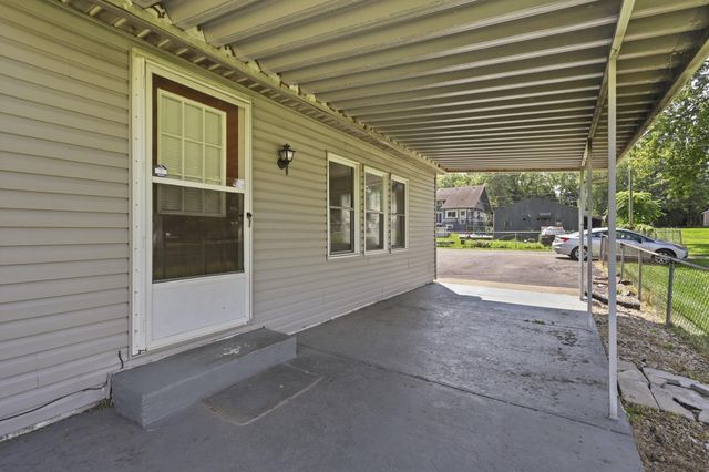 4748 Walker Street, Springfield, OH 45505