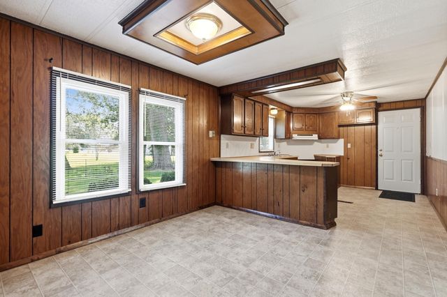 4748 Walker Street, Springfield, OH 45505