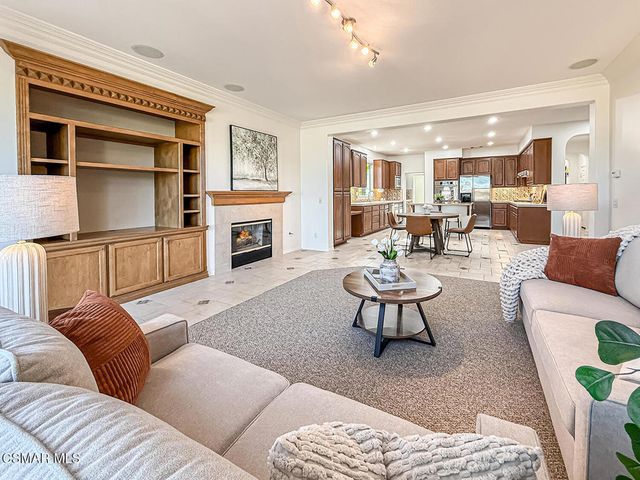 4224 Shawnee Street, Moorpark, CA 93021