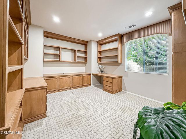 4224 Shawnee Street, Moorpark, CA 93021