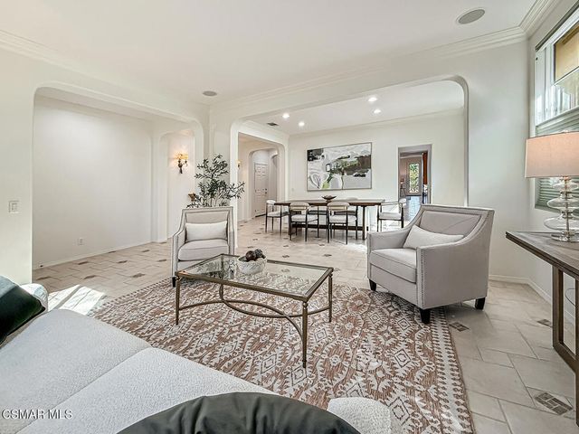 4224 Shawnee Street, Moorpark, CA 93021