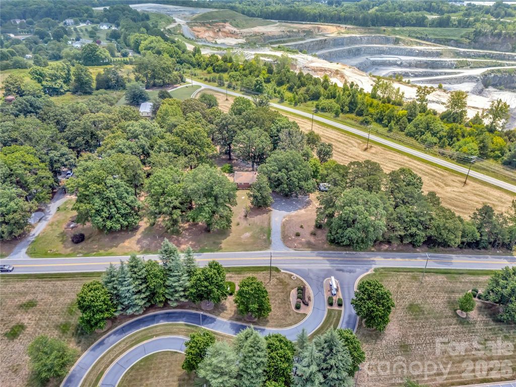 133 Odell School Road, Concord, NC 28027