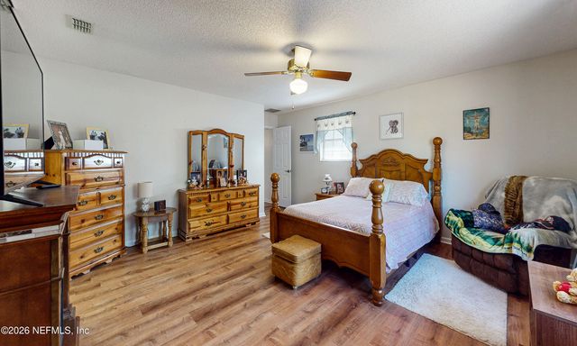 2435 RANGE LINE Road, Middleburg, FL 32068