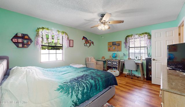 2435 RANGE LINE Road, Middleburg, FL 32068