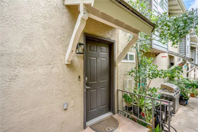 2359 Mira Vista Avenue F, Montrose, CA 91020