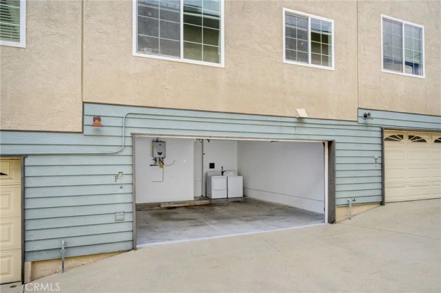 2359 Mira Vista Avenue F, Montrose, CA 91020