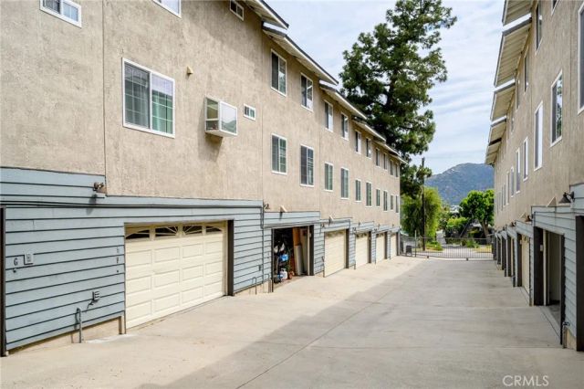 2359 Mira Vista Avenue F, Montrose, CA 91020