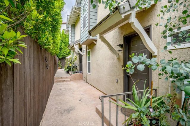 2359 Mira Vista Avenue F, Montrose, CA 91020