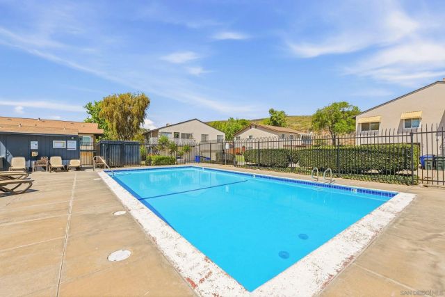 13884 Via Rimini, San Diego, CA 92129
