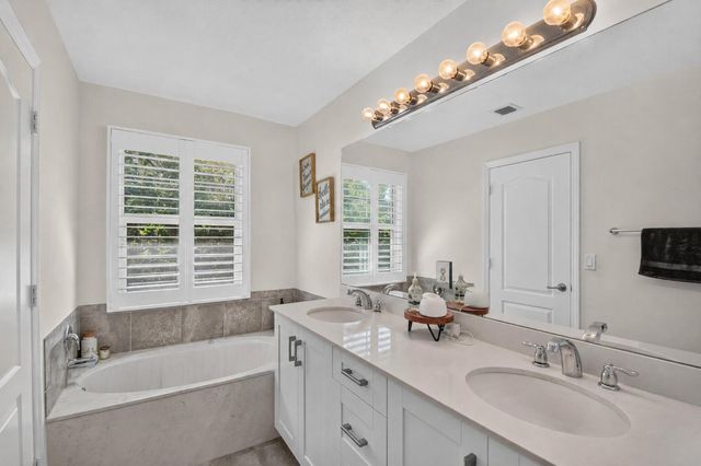 5765 Monterra Club Drive, Lake Worth, FL 33463