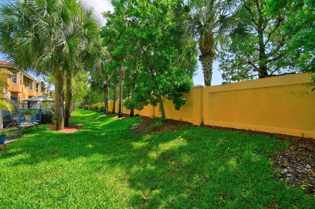 5765 Monterra Club Drive, Lake Worth, FL 33463