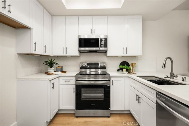 2960 Champion Way 2301, Tustin, CA 92782
