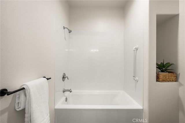 2960 Champion Way 2301, Tustin, CA 92782