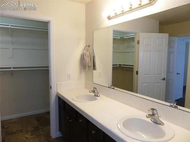 1054 Kara Ridge Point, Colorado Springs, CO 80907