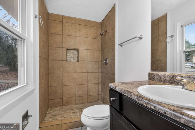 8845 Ashwood Drive, Riverdale, GA 30274