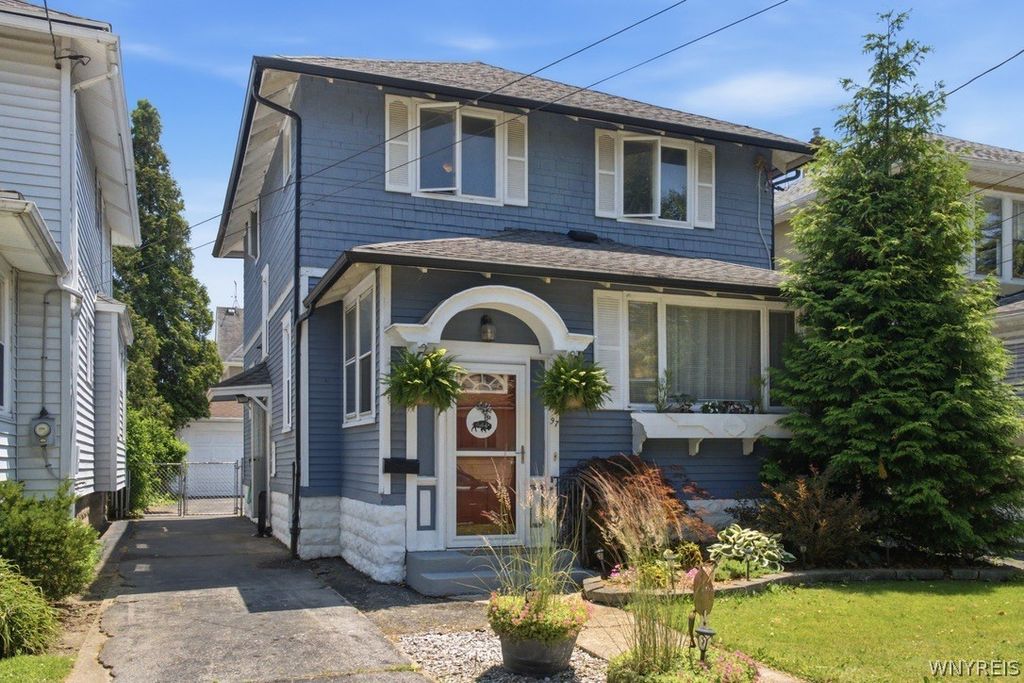 97 Edgewood Avenue, Buffalo, NY 14220
