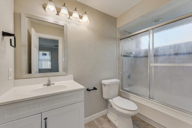 2009 Exeter Drive, Irving, TX 75062