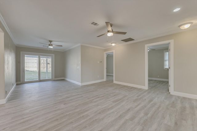 2009 Exeter Drive, Irving, TX 75062