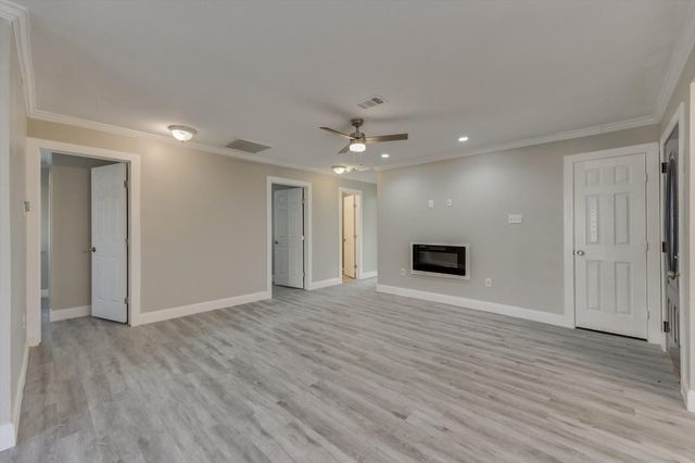 2009 Exeter Drive, Irving, TX 75062