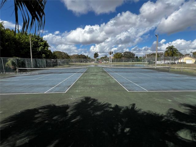 12980 Vista Isles Dr 315, Plantation, FL 33325
