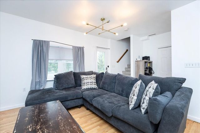 66 Hamilton St 3, Leominster, MA 01453