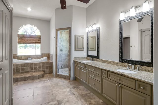 12758 Aries Loop Loop, Willis, TX 77318