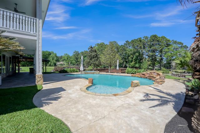 12758 Aries Loop Loop, Willis, TX 77318